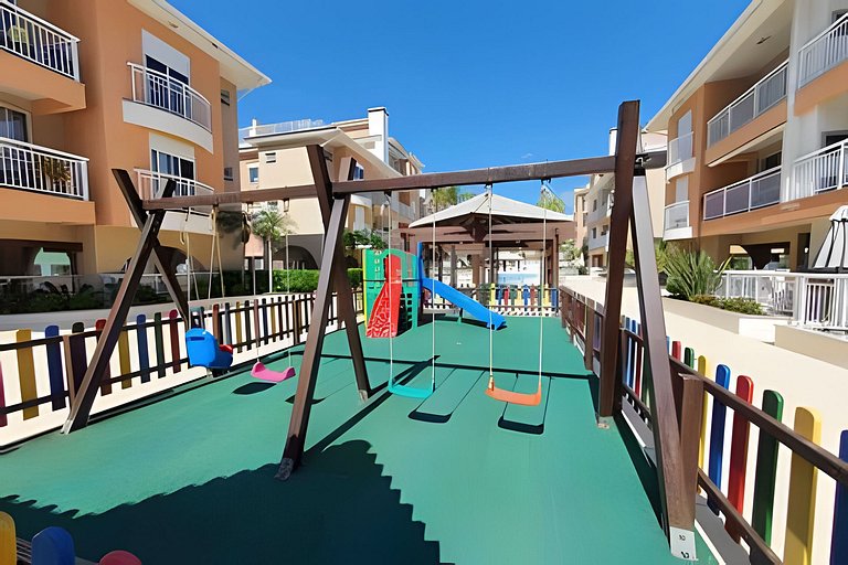 Relaxe e aproveite férias na praia e na piscina