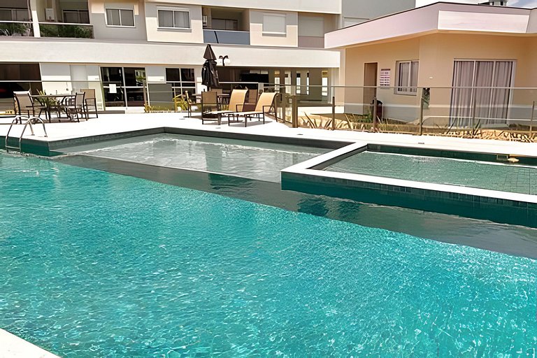 Espaço de lazer, Piscina/praia e academia