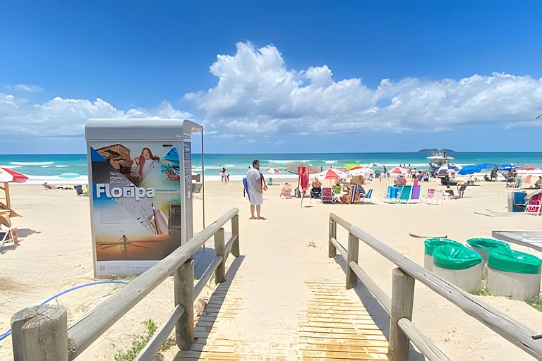 Descanse na praia e refresque na piscina