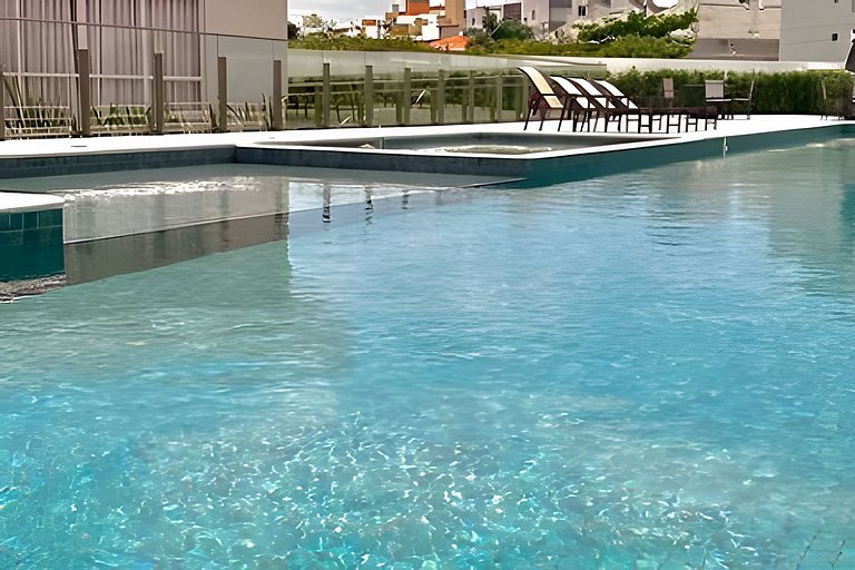 Espaço de lazer, Piscina/praia e academia