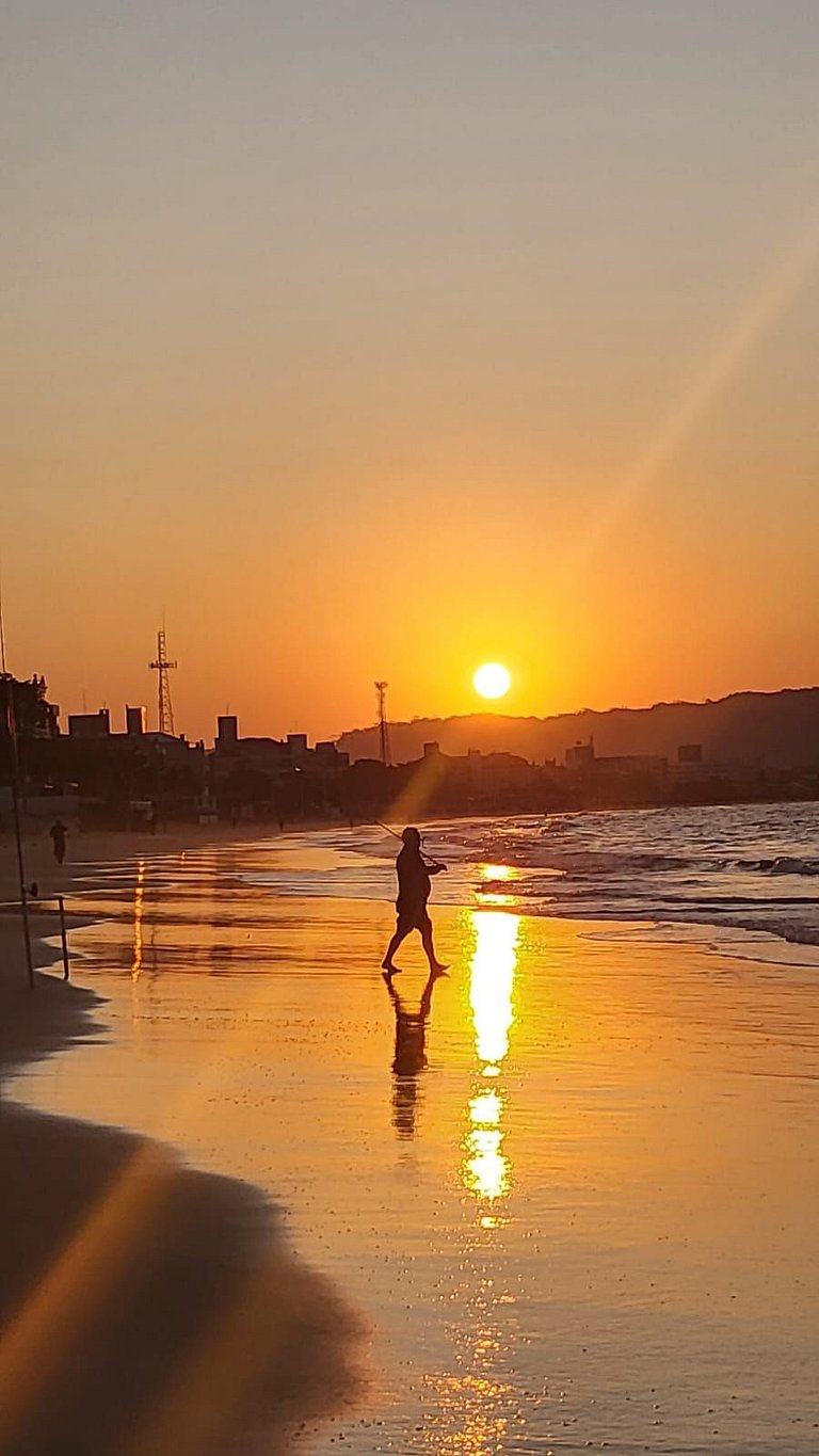 Você na praia c/ Vistas e Piscinas deslumbrantes