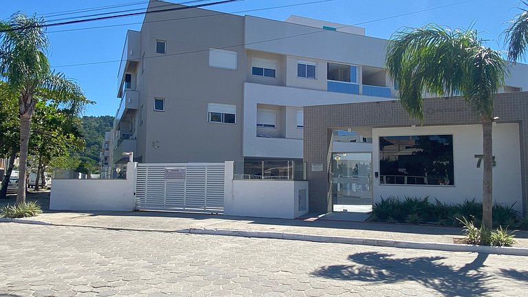 Férias na praia c/ piscina e espaço de lazer
