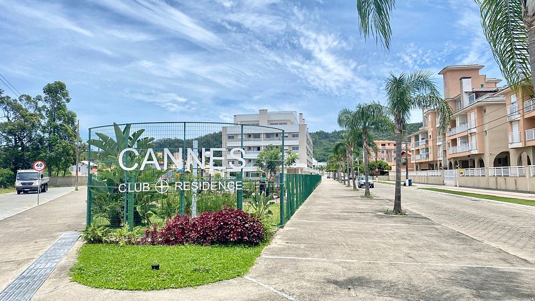 Espaço de lazer, Piscina/praia e academia