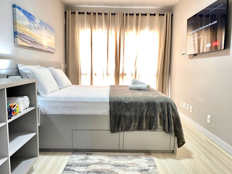 Conforto e Praia: Apê em residencial à beira-mar