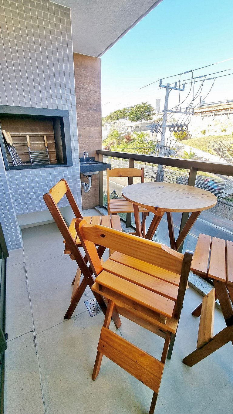Apartamento em residencial à beira-mar- 2 garagens