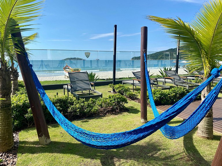 Conforto e pé na areia Praia dos Ingleses