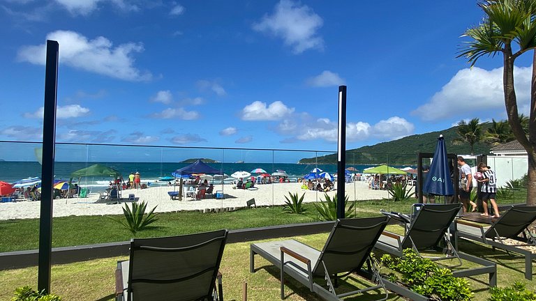 Conforto junto ao mar em Res. pé na areia