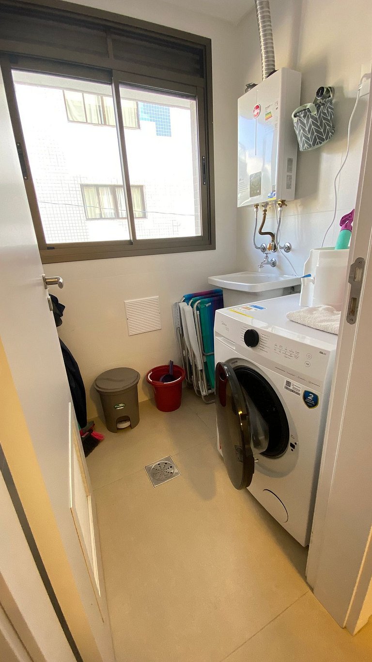 Apartamento em residencial à beira-mar- 2 garagens