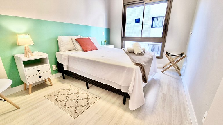 Apartamento em residencial à beira-mar- 2 garagens