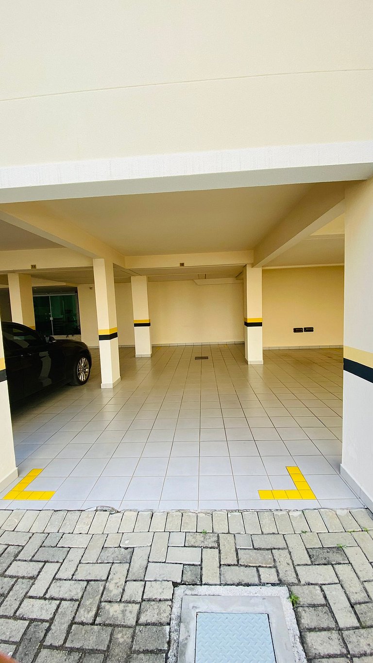 Apê c/3 dormitórios, espaçoso, PISCINA na PRAIA