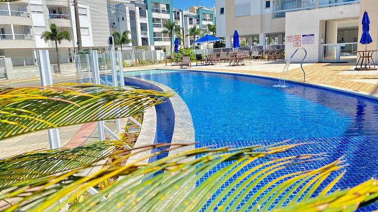 Caminhe até a praia, apto c/ piscina