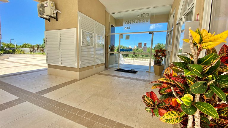 Apê térreo c/piscina privativa+social 140m praia