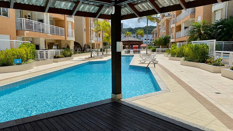 Seu lugar de férias c/piscina e passos da Praia