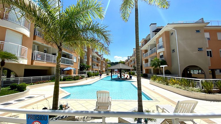 Cobertura c/ Piscina Privativa passos da praia