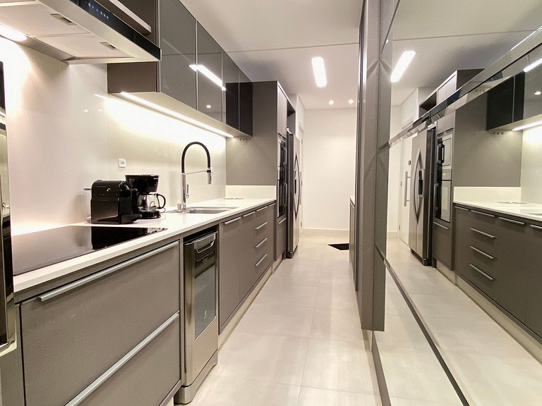 Luxo e mar, Piscinas e vistas incríveis nos Ingleses