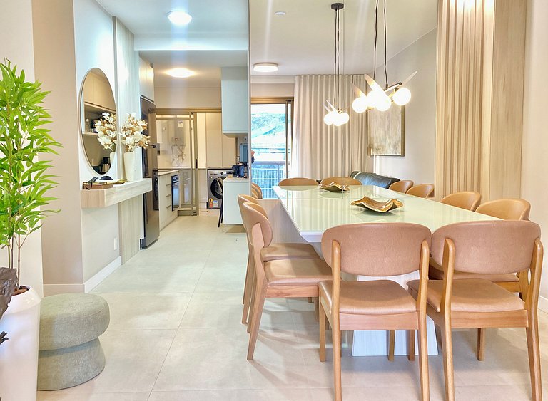 Estilo e conforto apê em residencial beira-mar