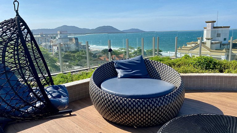 Apê c/ Vista do mar e piscinas fascinantes