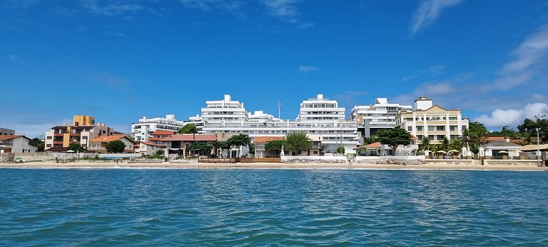 Piscinas incríveis e Praia em apê alto padrão