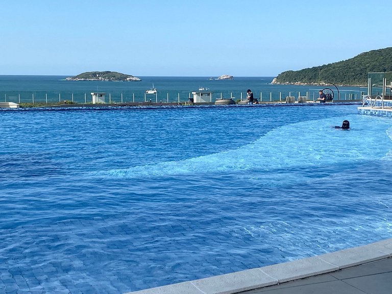 Luxo e mar, Piscinas e vistas incríveis nos Ingleses