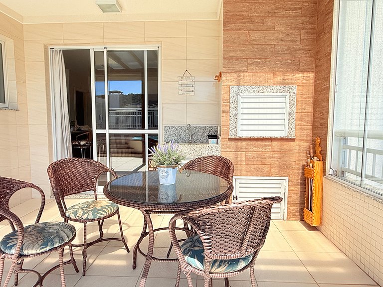 Cobertura c/ Piscina Privativa passos da praia