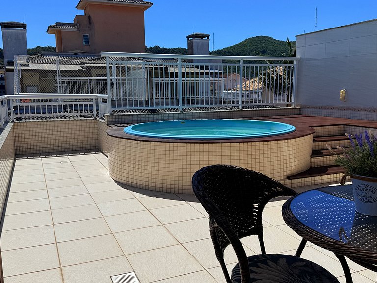 Cobertura c/ Piscina Privativa passos da praia