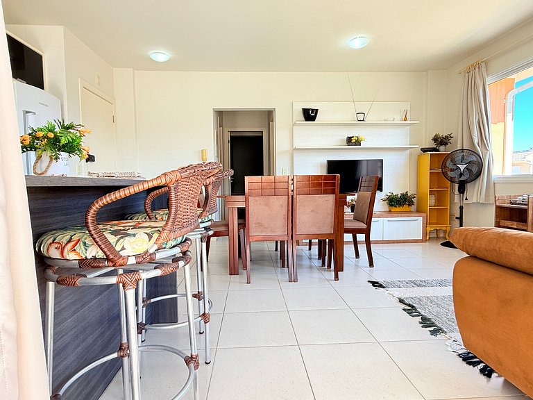 Cobertura c/ Piscina Privativa passos da praia