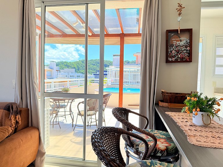 Cobertura c/ Piscina Privativa passos da praia