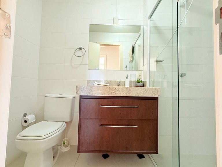 Cobertura c/ Piscina Privativa passos da praia