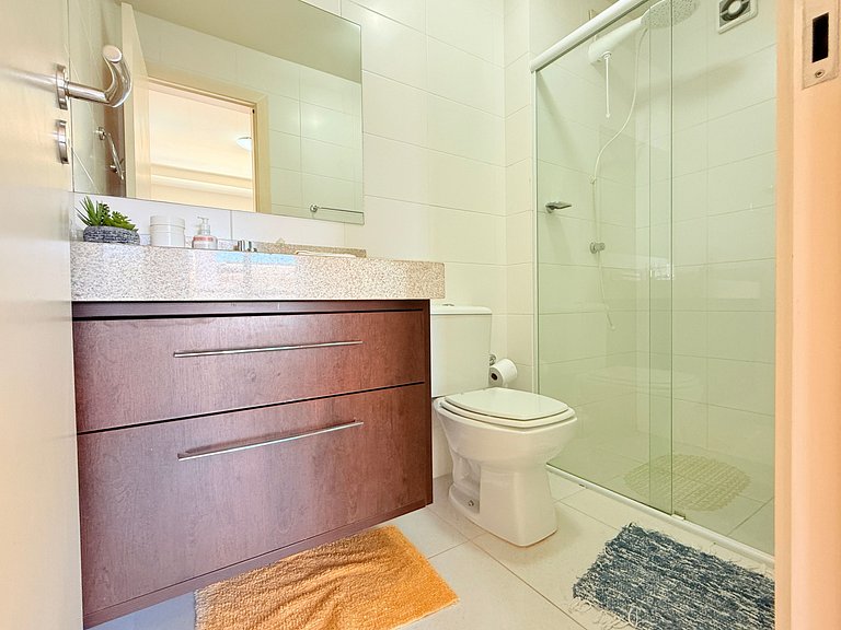 Cobertura c/ Piscina Privativa passos da praia