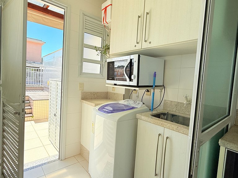 Cobertura c/ Piscina Privativa passos da praia