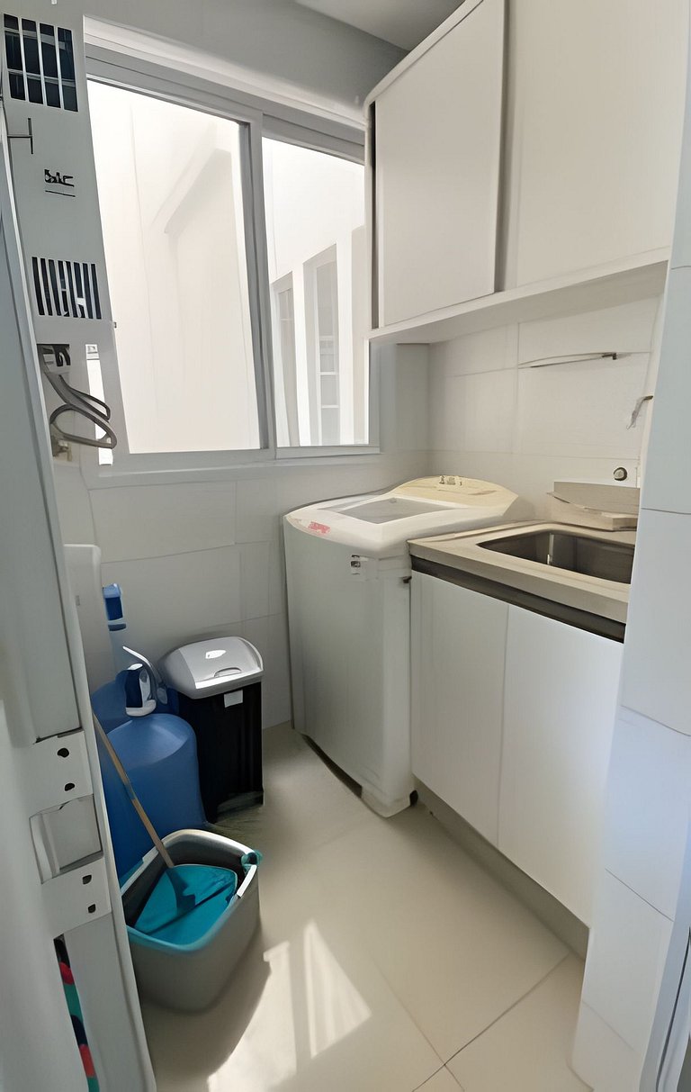 Praia e sossego, apê entre o mar e a montanha