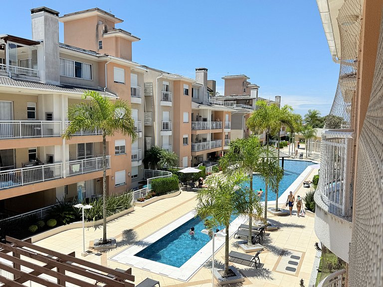 Seguro, confortável passos da praia c/piscina