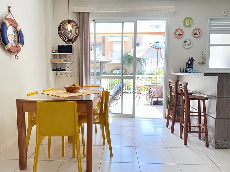 Ground floor apartment, between swimming pools, sun and beac