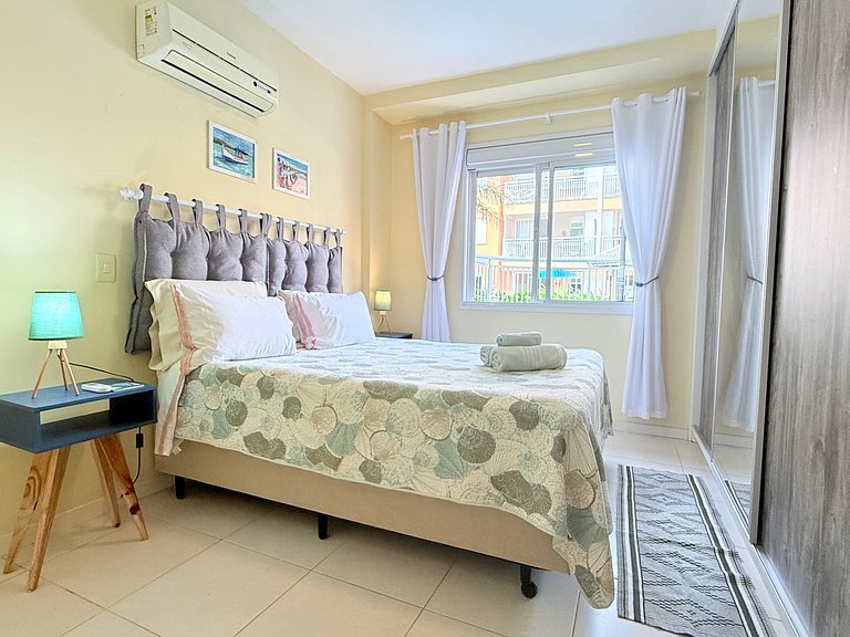 Ground floor apartment, between swimming pools, sun and beac