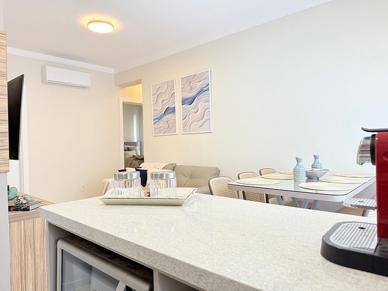 Apê c/ 2 suítes em residencial beira Mar c/piscin