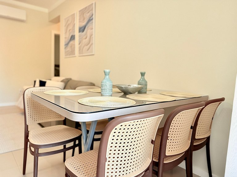 Apê c/ 2 suítes em residencial beira Mar c/piscin