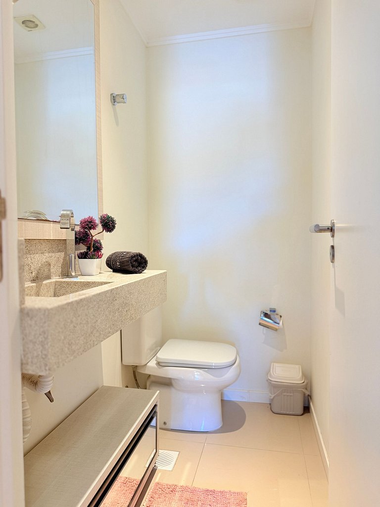 Apê Beira-Mar Exclusivo c/ Piscina – Ingleses