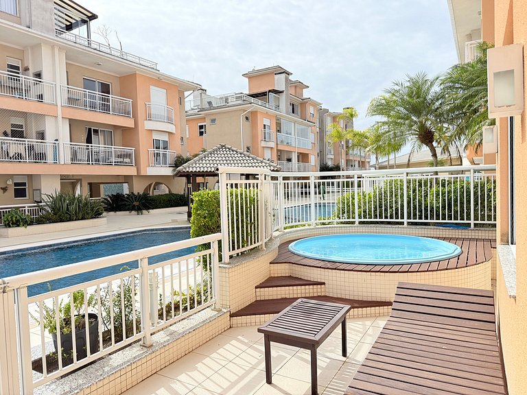 Apto terreo| piscina privativa| social e Praia