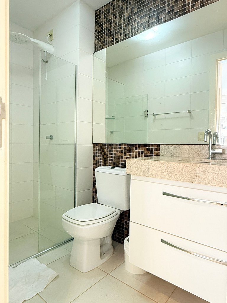 Ground floor apartment, between swimming pools, sun and beac