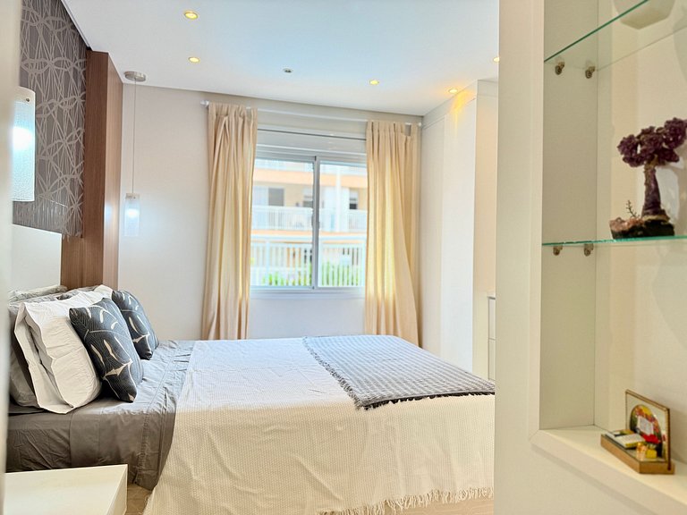 Ground floor apartment, between swimming pools, sun and beac