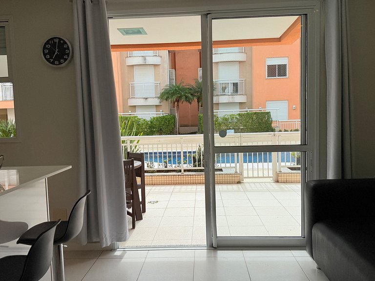 Apto terreo| piscina privativa| social e Praia