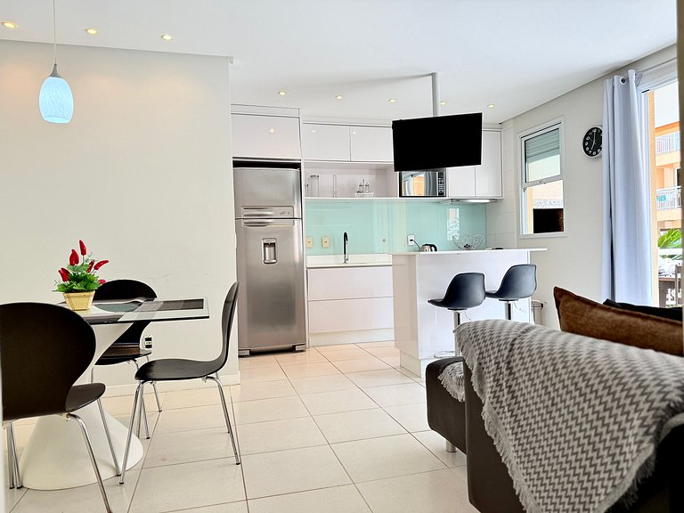 Ground floor apartment, between swimming pools, sun and beac