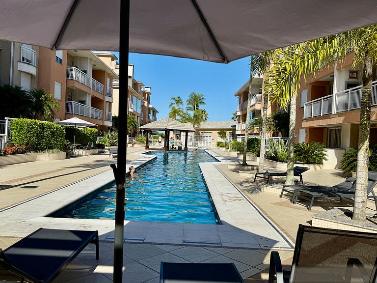 Adorável apê c/piscina suas férias Praia dos Ingleses!