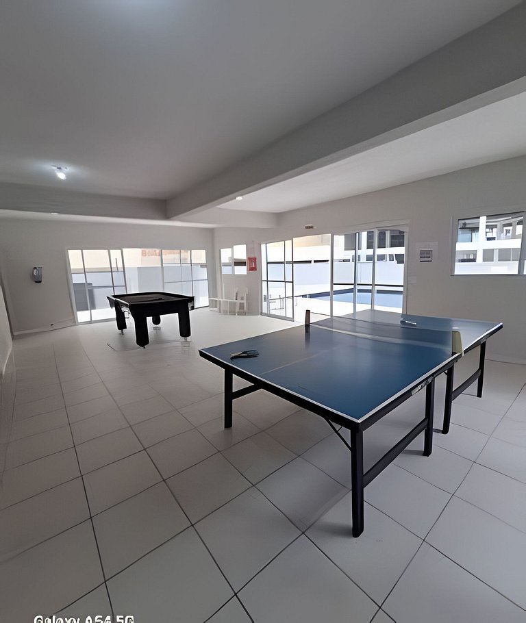 Vista incrível do mar + piscina e praia pertinho