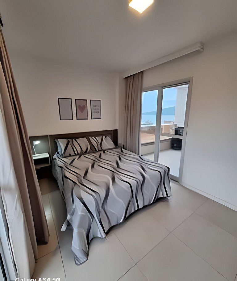 Ótimo Ap 40m praia c/piscina, vista mar e 1 vaga