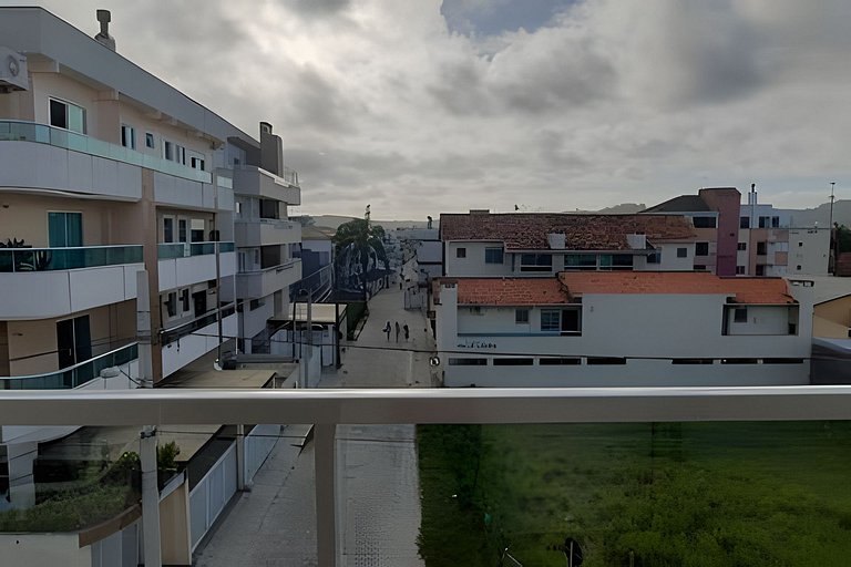 Apto Novo 400m da praia no centrinho dos ingleses