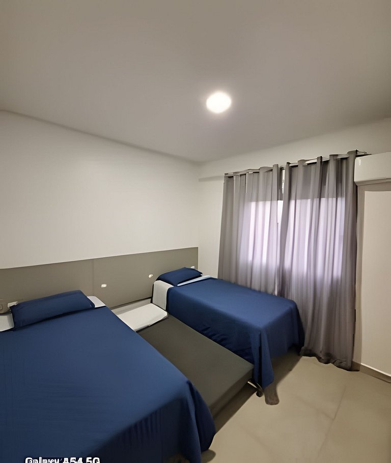 Apto 400m da praia no centrinho dos ingleses