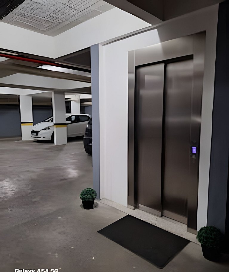 Apto 400m da praia no centrinho dos ingleses