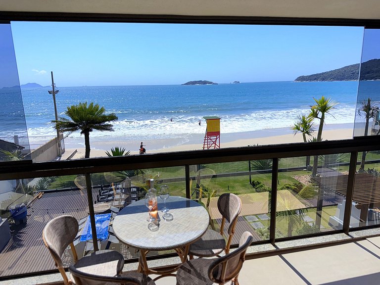 Oceano à Vista: Experiência de Luxo à Beira-Mar