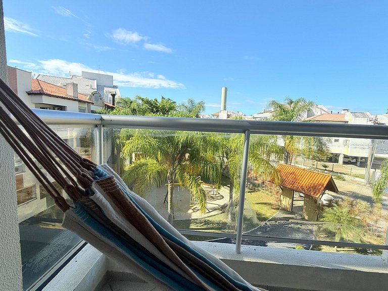 Refúgio familiar c/quiosque, piscinas e praia